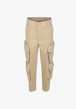 Beige cargo bukser med en tætsiddende design, der har flere sidelommer, en knaplukning og en glat overflade.
