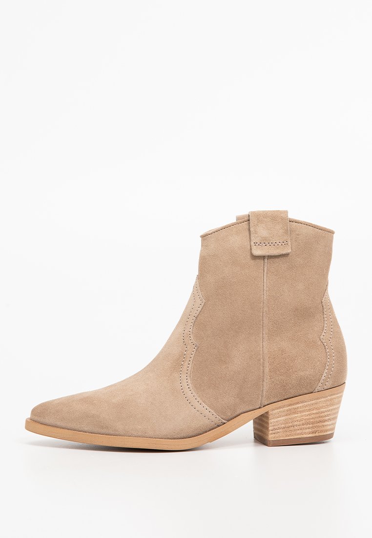 Botines camperos