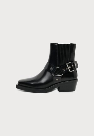 Tommy Jeans, BUCKLE COWBOY BOOTS - Cowboy-/Bikerlaarsjes - black