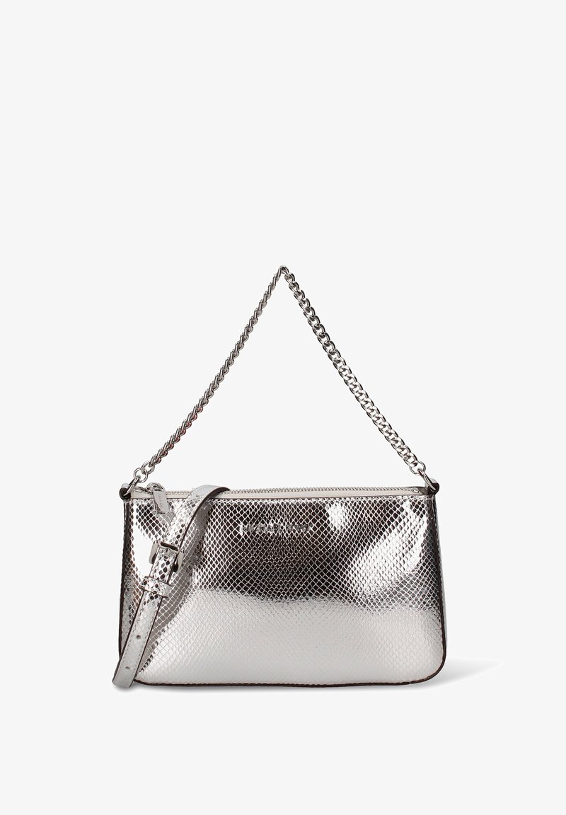 Zilverkleurige metalen schoudertas met een textuur die lijkt op gaas, een afneembare riem en een kettinkje als accent. Ritssluiting aan de bovenkant.