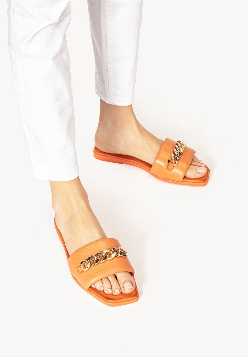 Inuovo Pantofle - yellow