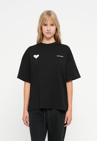 Pegador GALENA HEAVY OVERSIZED TEE - Marškinėliai su spaudiniu - washed black