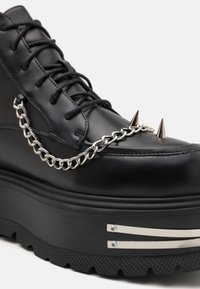 Koi Footwear THE SILENCE PLATFORM GRUNGE BOOTS UNISEX - Šněrovací kotníkové boty - black
