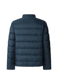 Mornarska puhovka s stojčkim ovratnikom, ki vključuje prešite dele, dolge rokave, gladko teksturo in čist, sodoben dizajn.