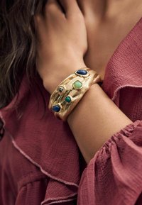 Next Pulsera - gold tone