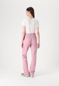 Gap Tall HERITAGE BOOT - Spodnji deli trenirk - lilas pink
