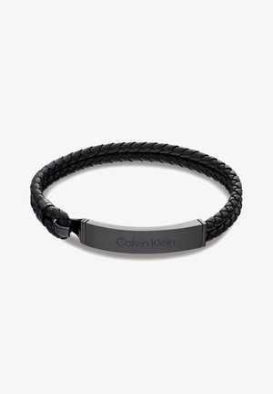 Zwarte leren herenarmband met gevlochten structuur en zilverkleurige sluiting Zwarte leren herenarmband met gevlochten structuur en zilverkleurige sluiting
