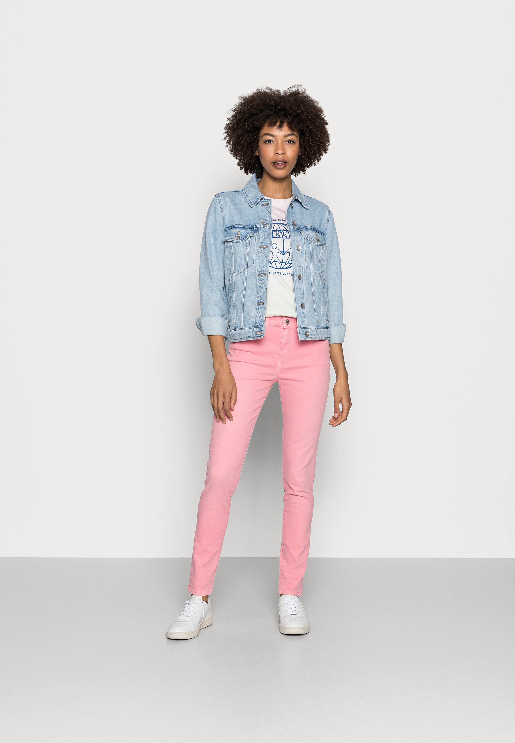 pink tommy jeans top