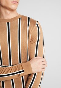 Topman Pullover - camel
