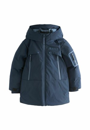 Parka bleu marine avec capuche, dotée de poches zippées, de poignets ajustables et de la marque "BAKER" en lettres contrastées sur le devant.