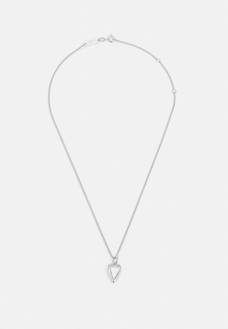 Hõbedane kaelakee, millel on südamekujuline ripats, lihtsa disaini ja siledaga tekstuuriga. Reguleeritav pikkus lõvikupliga.