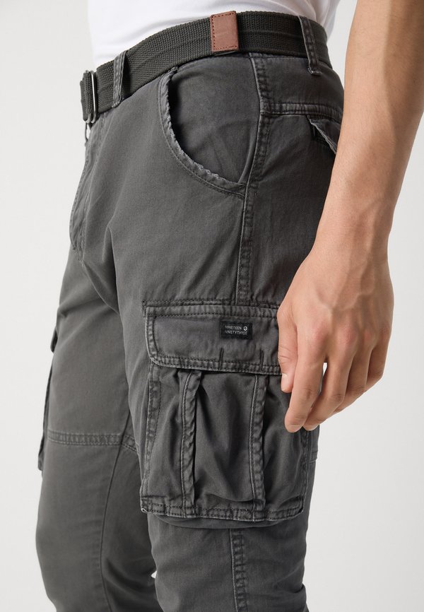 WILLIAM - Cargo trousers - raven3