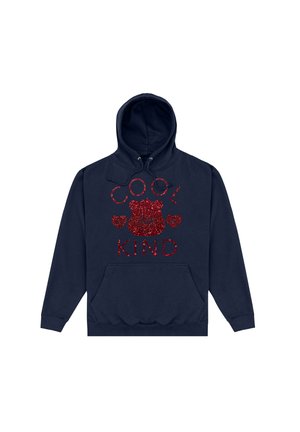 Mørkeblå hættetrøje med forlomme, med rød glitrende tekst "COOL KIND" og et bjørnehoved med to hjerter mellem ordene.