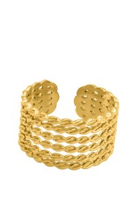 Bracciale in oro con bande intrecciate, estremità scanalate e dettagli texturizzati, creando un aspetto stratificato con superfici riflettenti.