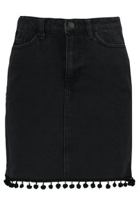 Jupe en denim noir avec une coupe droite, dotée d'une fermeture à boutons, de cinq poches et d'une bordure de pompons noirs le long de l'ourlet.