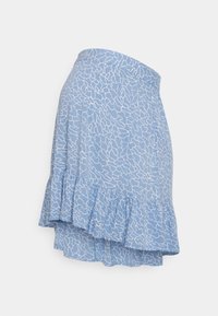 Blå kjol i lätt tyg med ett vågigt vitt mönster. Har en volangkant och en åtsittande midja för en feminin silhuett.