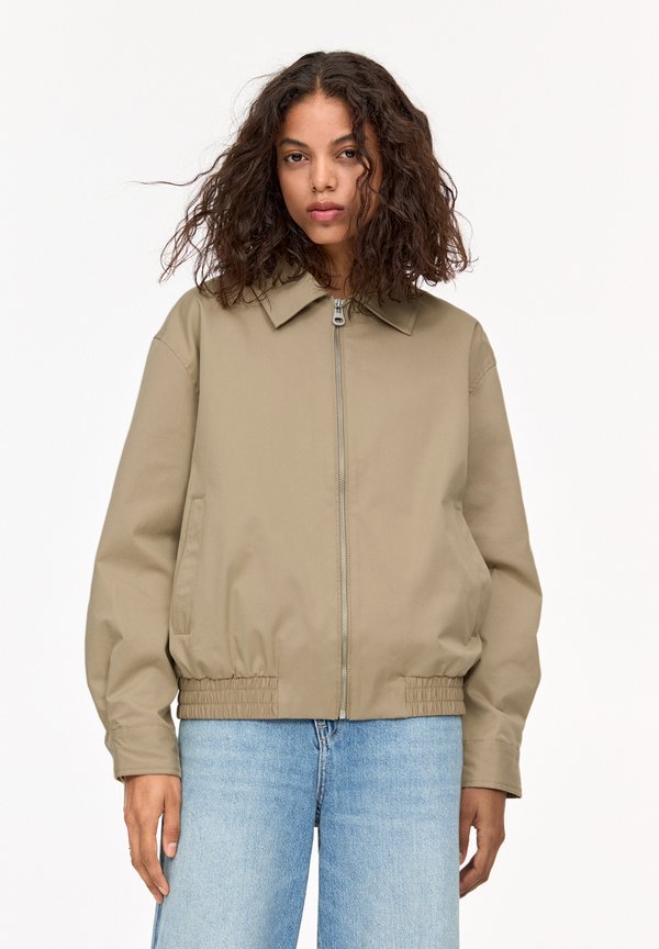 Leichte Jacke - sand