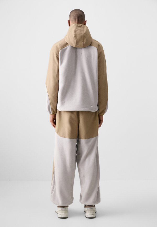 WOLF TREE PLUS - Fleece jacket3