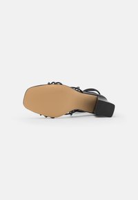 ONLY SHOES Korolliset sandaalit - black