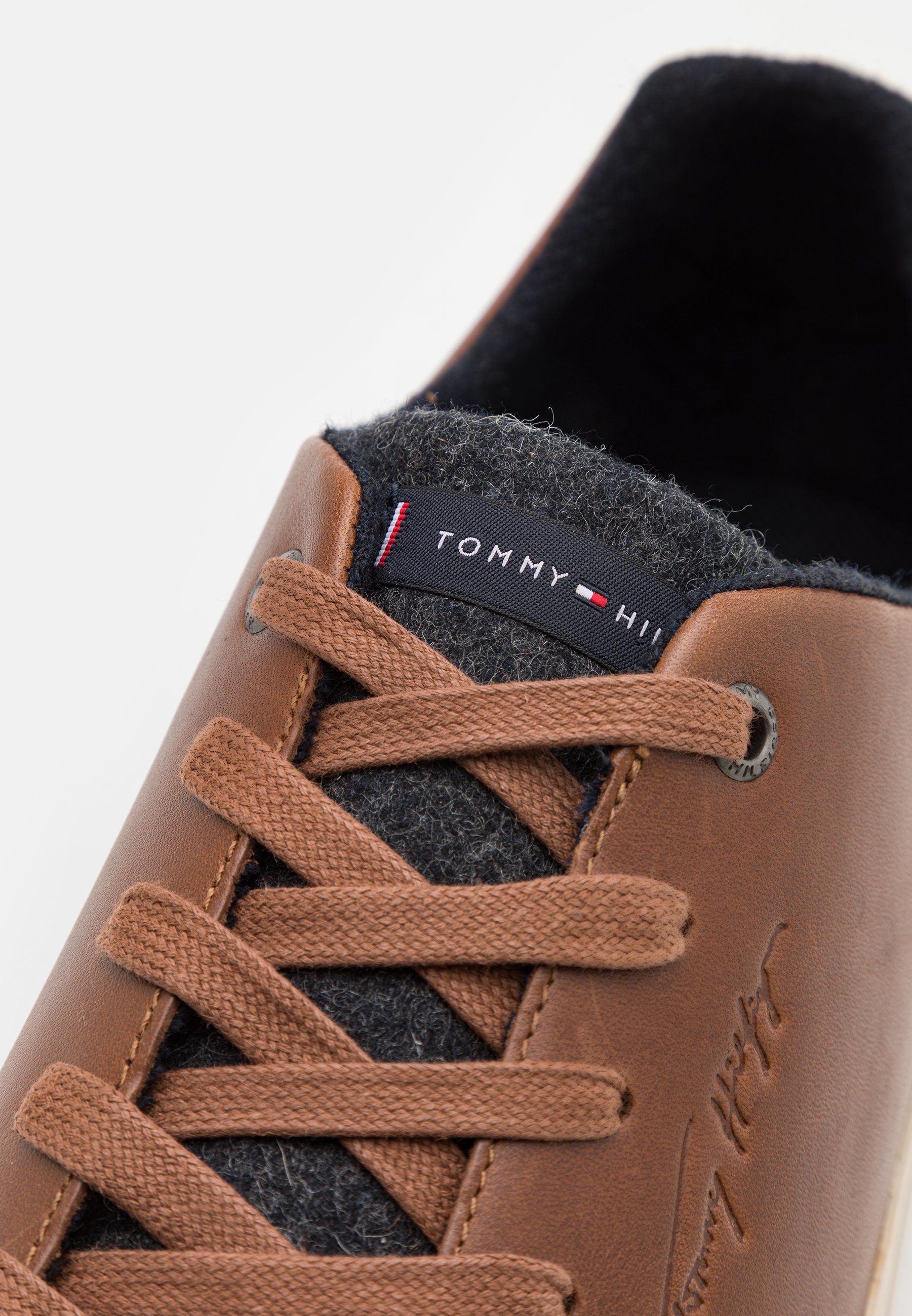 hilfiger sneaker braun