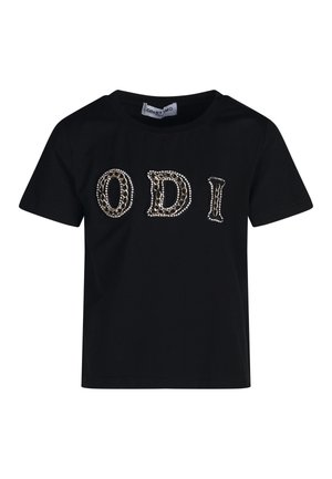 T-shirt nera a maniche corte in cotone, con la scritta "ODI" in embellimenti metallici sul davanti. Taglio semplice e classico.