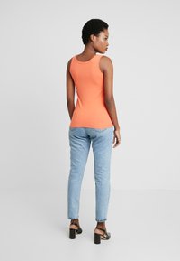 OPUS SOFT SLIM FIT - Top - fresh coral