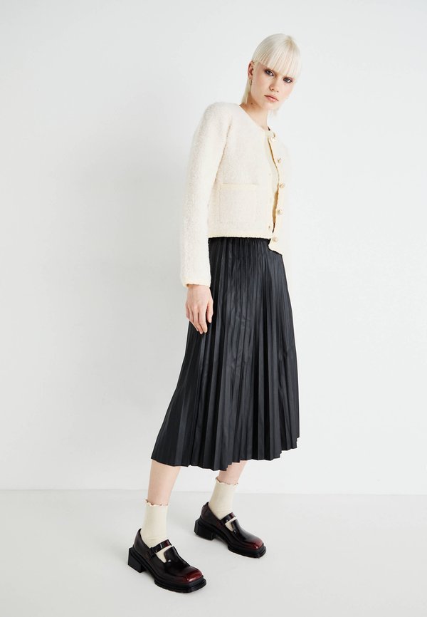 VMMEZA O NECK BUTTON CARDIGAN - Cardigan2