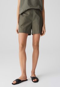 OPUS - MID RISE RELAXED FIT  - Shorts - olive leaf Thumbnail Image 1