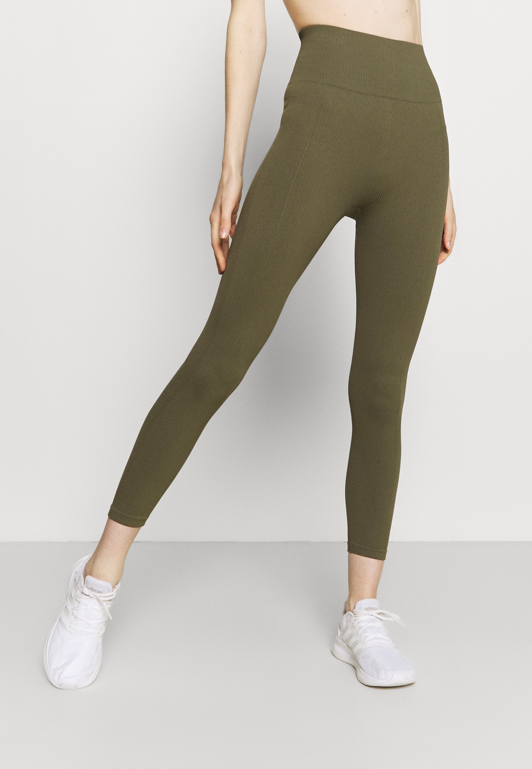 Cotton On Body LIFESTYLE SEAMLESS 7/8 - Tights - deep moss chevron/khaki