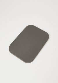 Thumbnail Image 4