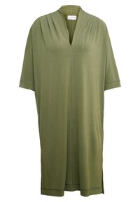 Robe ample vert olive avec un décolleté en V, des manches courtes, des plis à l'avant et des fentes latérales, fabriquée dans un tissu lisse au toucher doux.