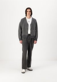 Jack & Jones PREMIUM JORWINTER CROPPED  - Kardigán - dark grey