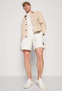 adidas Originals Šortky - cloud white