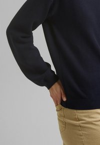 Esprit Stickad tröja - dark blue