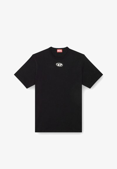 T-shirt en coton noir avec un col rond et des manches courtes. Présente un petit logo en argent brodé au centre avant.