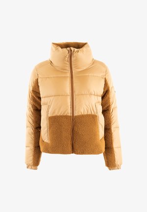 Kurtka puchowa z wysokim kołnierzem, z beżowymi pikowanymi sekcjami i brązowymi panelami z polaru. Zapinana na zamek błyskawiczny, z elastycznymi mankietami. Miękka w dotyku.