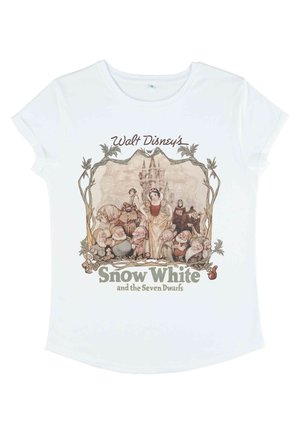 Biała bawełniana koszulka z grafiką w stylu vintage przedstawiającą Królewnę Śnieżkę i siedmiu krasnoludków, z tłem zamku i dekoracyjną ramką.