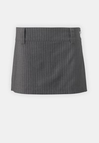 Šedá sukna s proužkem, hladkým povrchem, s pasem a bočním zipem. Krátká délka a přizpůsobený střih.
