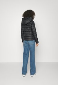 Tommy Jeans Allvädersjacka - black
