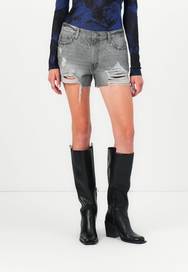 DUCHESS LOW RISE DISTRESSED MINI - Denim shorts