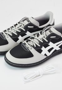 Thumbnail Image 8