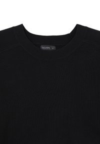 Maglione nero a girocollo con colletto a costine, che mostra l'etichetta del marchio "CALLIOPE" e la taglia "S" all'interno del collo.