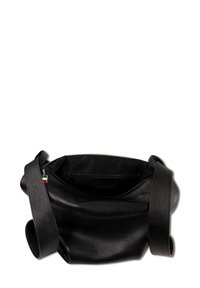 Sac à main en cuir noir avec une surface texturée, une large ouverture et de courtes poignées. À l'intérieur, il y a une petite poche zippée et un doublure en tissu.