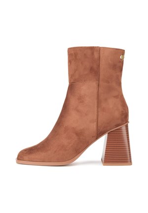 Nine West, - Botki