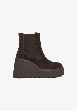 BADURA, BADURA ANKLE BOOTS WOMEN'S BROWN 5907964557975 - High heeled ankle boots - brown
