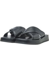 NEWD. Pantofle - black