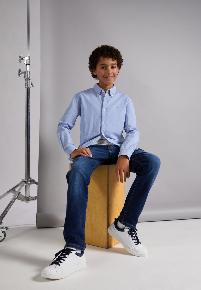 Tommy Hilfiger MODERN MID BLUE WASH - Vaqueros rectos - blue