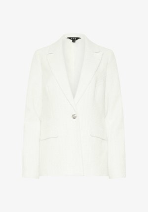 Biały blazer z teksturowanej tkaniny, wyposażony w kołnierz z wycięciem, dwie przednie kieszenie oraz zapięcie na pojedynczy metalowy guzik. Elegancki i dopasowany fason.
