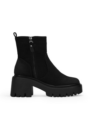 Stivaletti con plateau - black