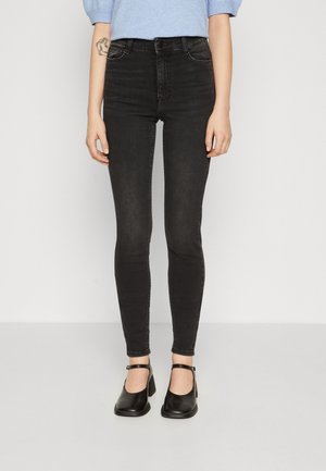 NMSATTY - Oprijete (skinny) kavbojke - medium grey denim